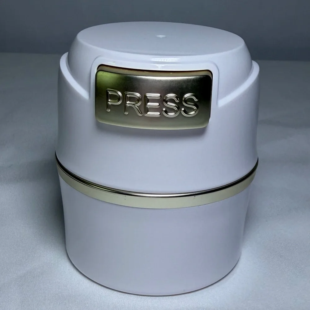 Brand New White Makeup & Cosmetic Protective Easy Beauty Storage Small Container